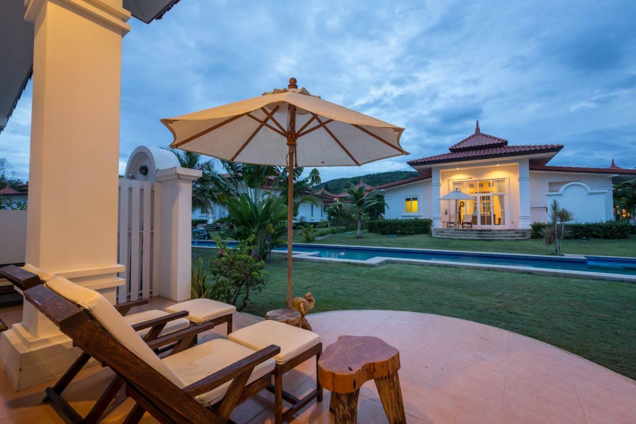 Villa Bougainvillea Hua Hin Exterior foto